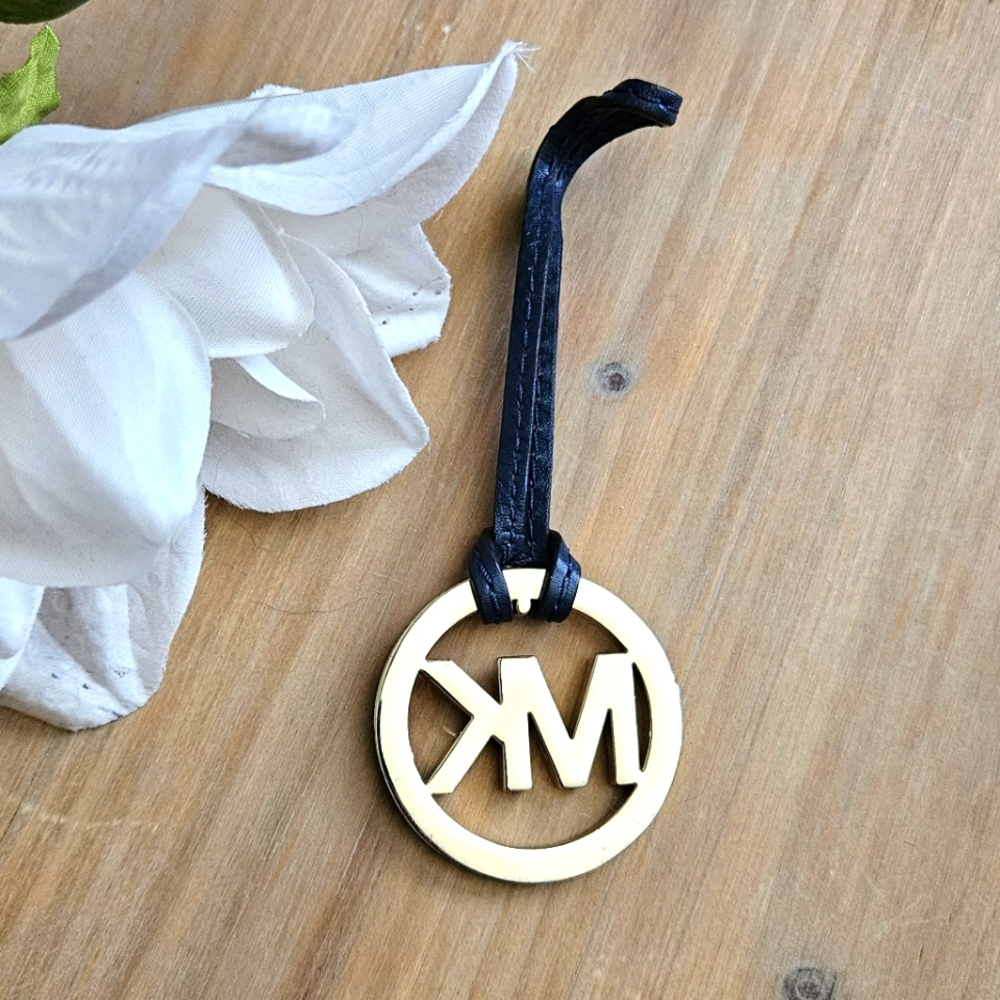 Michael Kors Logo Hangtag - Picture 2 of 3